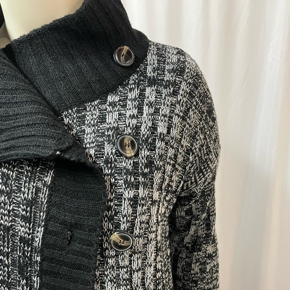 Beechers Brook Knit Cardigan, Button Up, Black and Grey, Size Med​ium - Picture 4 of 9
